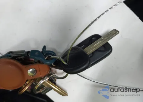 2013 Hyundai Veloster Base W/Black z USA, uszkodzony, nr VIN KMHTC6AD6DU172973